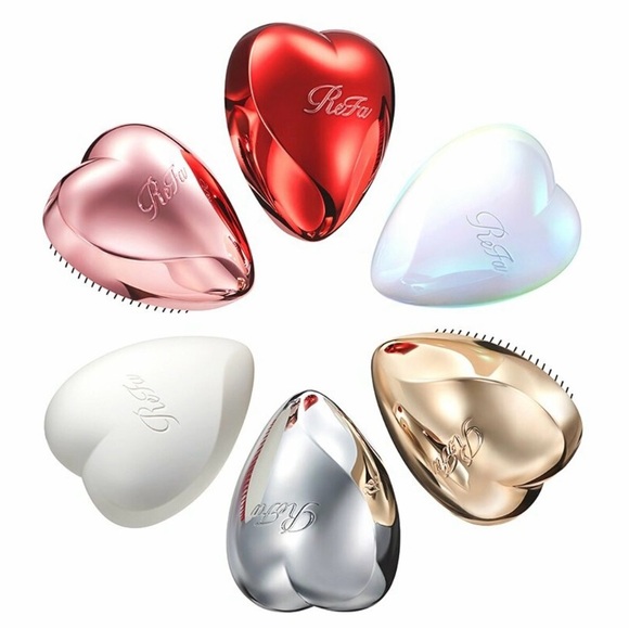 ReFa heart brush in rose gold. Viral on TikTok. Beautiful brush. BNIB. - Picture 6 of 6